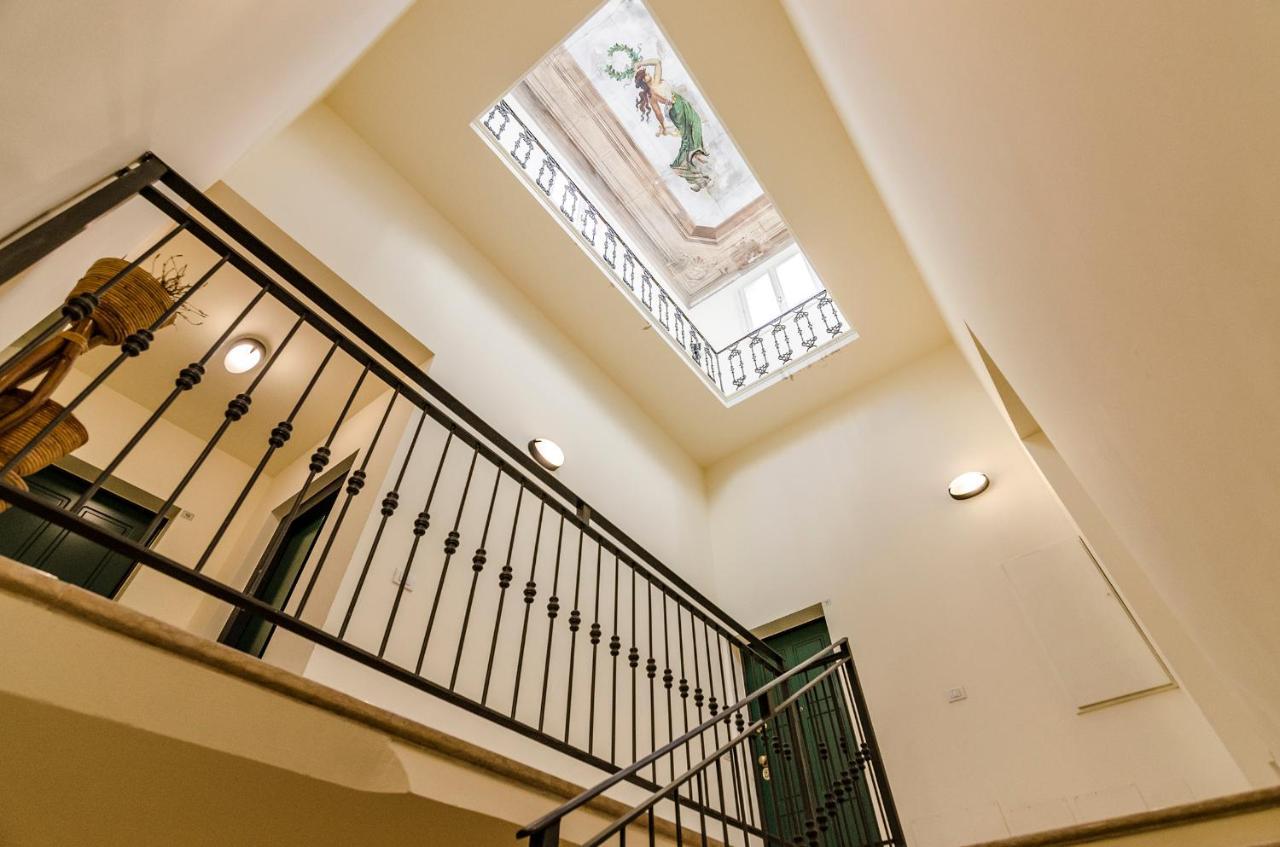 Flat 13: Elegante E Luminoso Con Terrazzo Privato Lejlighed Bologna Eksteriør billede